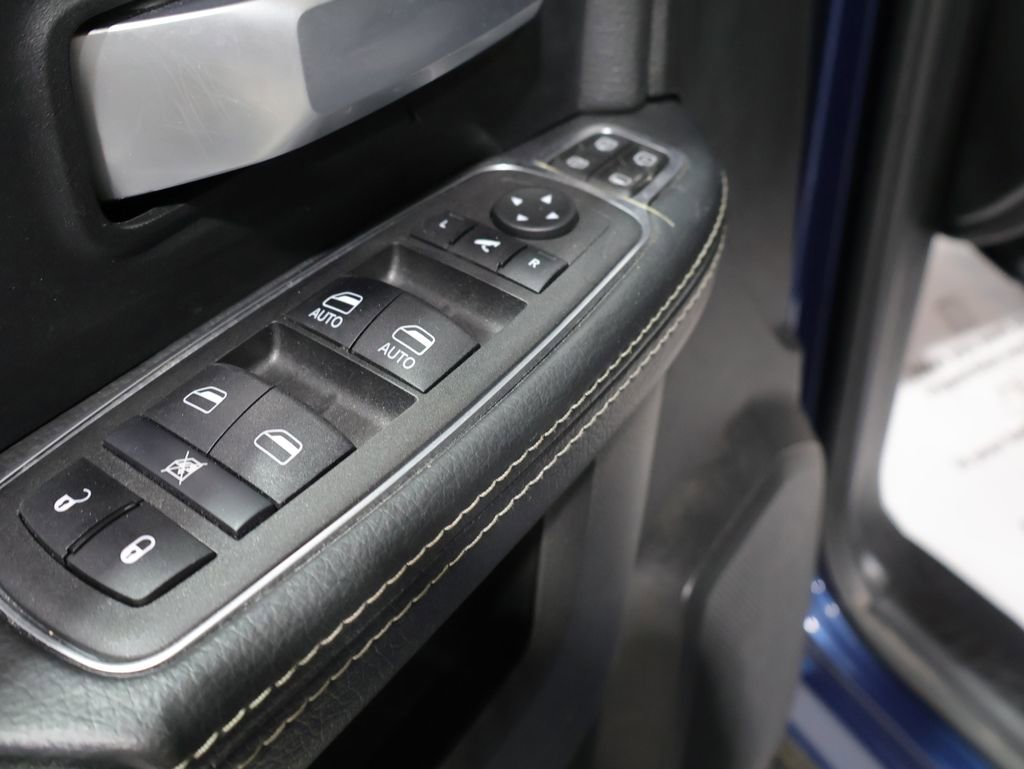 Used 2024 RAM 2500 Big Horn w/ Heated Seats & Wheel Group image 14