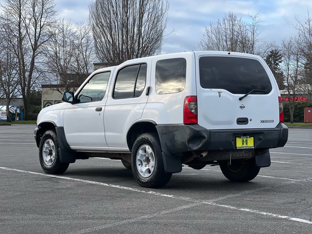 Used 2000 Nissan Xterra XE image 3