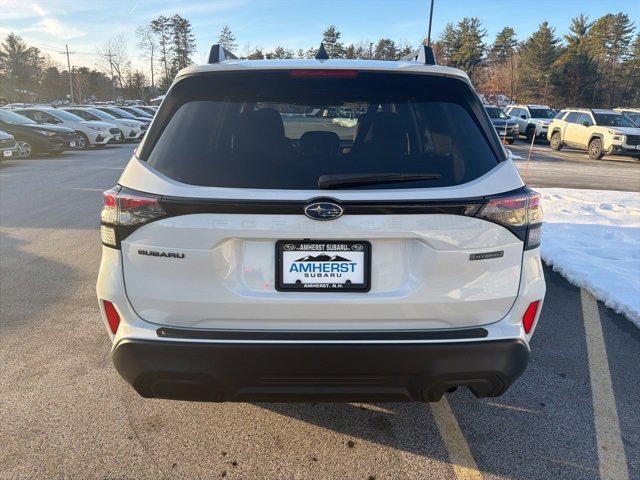 Used 2025 Subaru Forester Premium image 6
