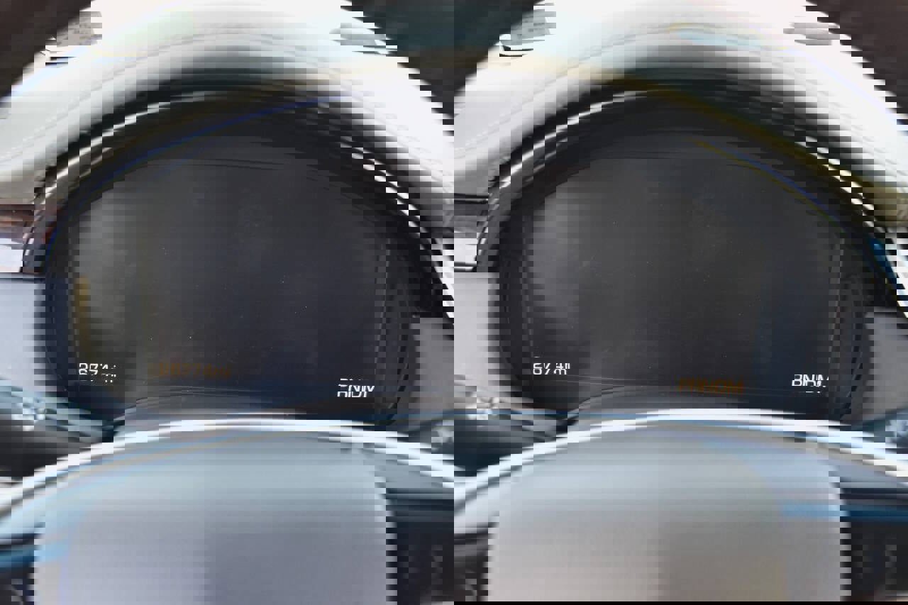 Used 2013 Cadillac XTS Platinum image 18