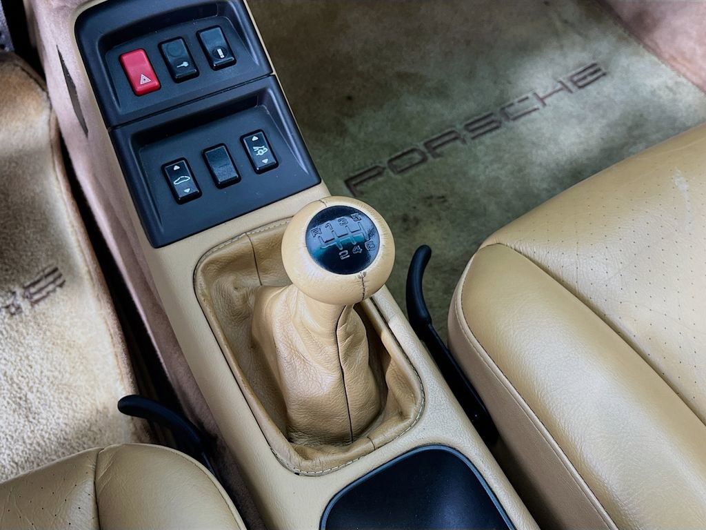 Used 1997 Porsche 911 Carrera RWD image 15