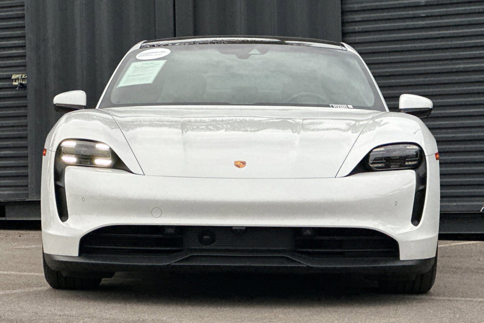 Used 2023 Porsche Taycan image 11