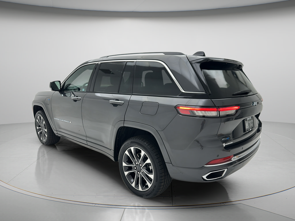 Used 2023 Jeep Grand Cherokee Overland AWD/4WD image 7