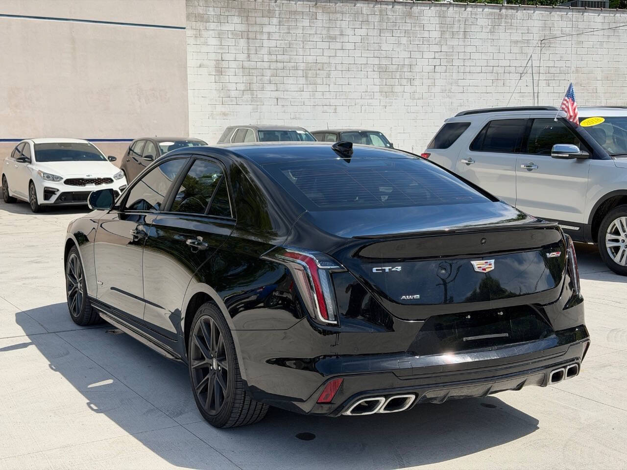 Used 2023 Cadillac CT4 V AWD/4WD image 5