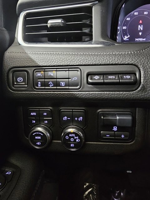 Used 2022 GMC Yukon XL Denali w/ Denali Ultimate Package image 38