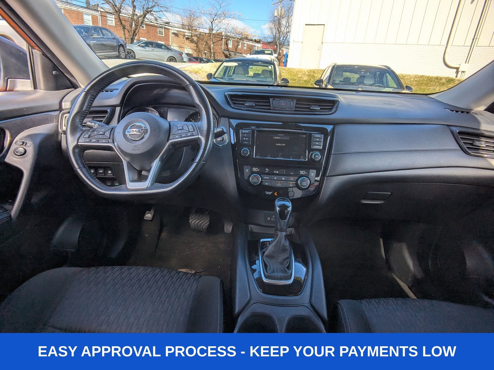 Used 2019 Nissan Rogue SV image 18