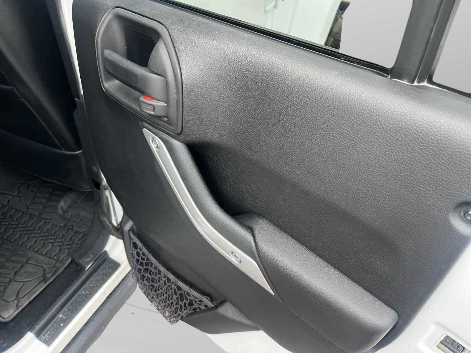 Used 2015 Jeep Wrangler Unlimited Sport image 19