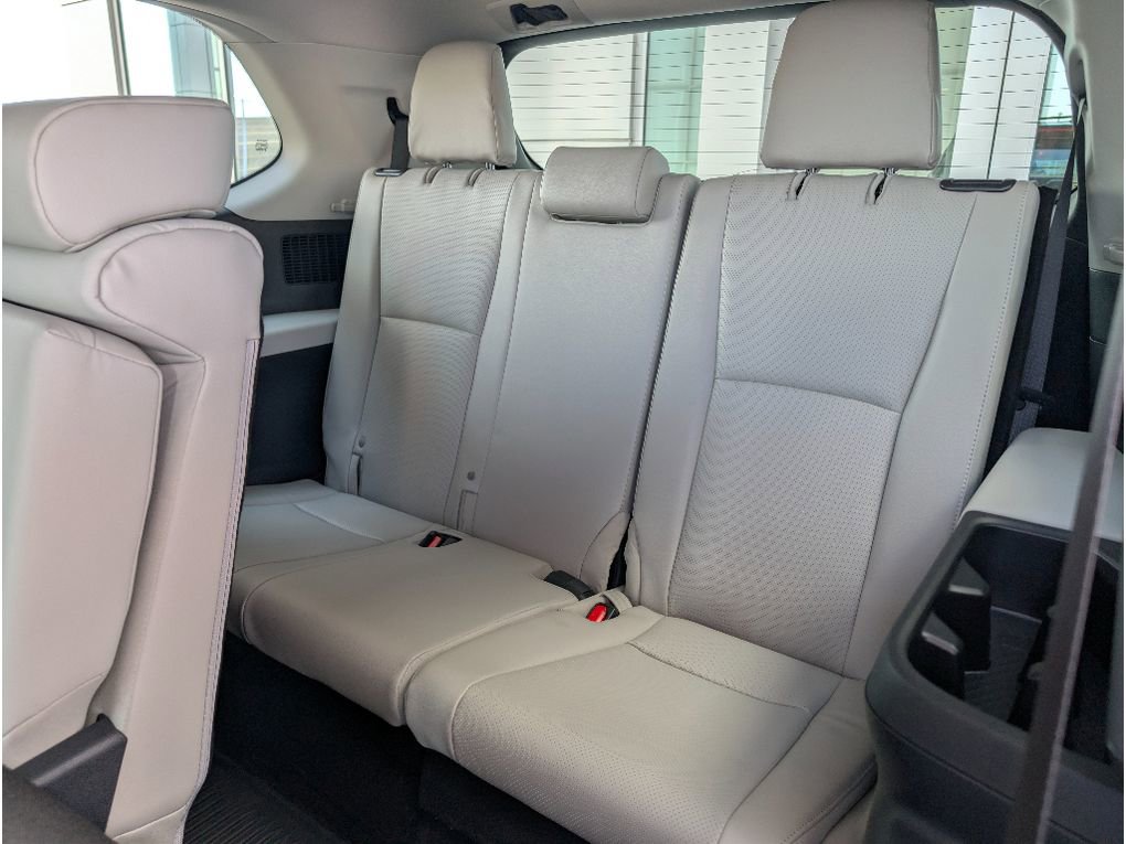 New 2026 Toyota Grand Highlander Limited image 16