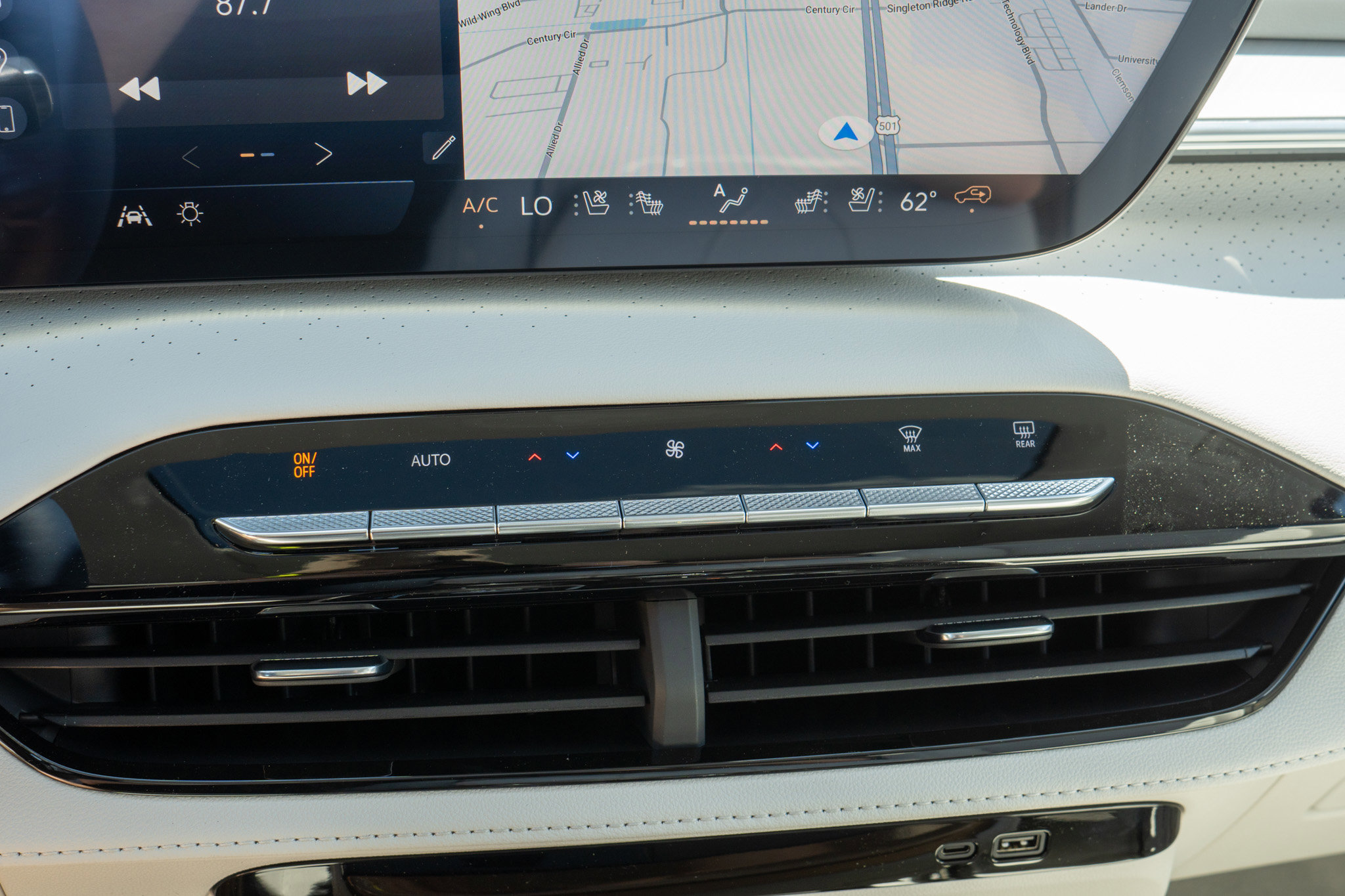 New 2026 Buick Enclave Avenir w/ Super Cruise Package image 14