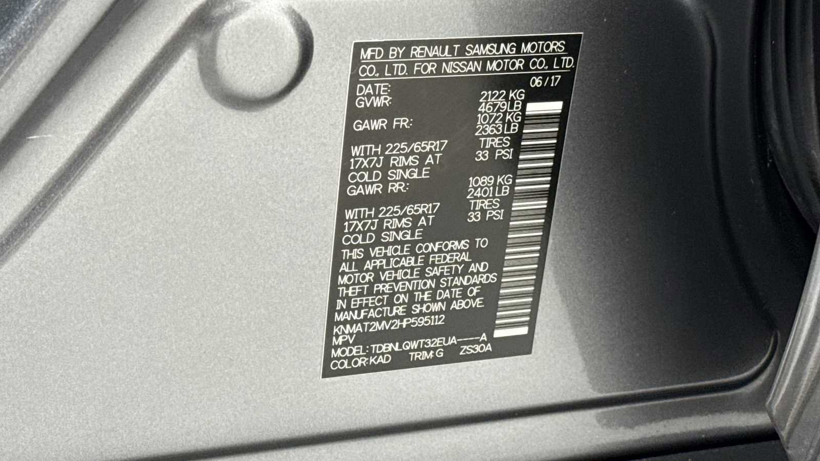 Used 2017 Nissan Rogue SV image 11