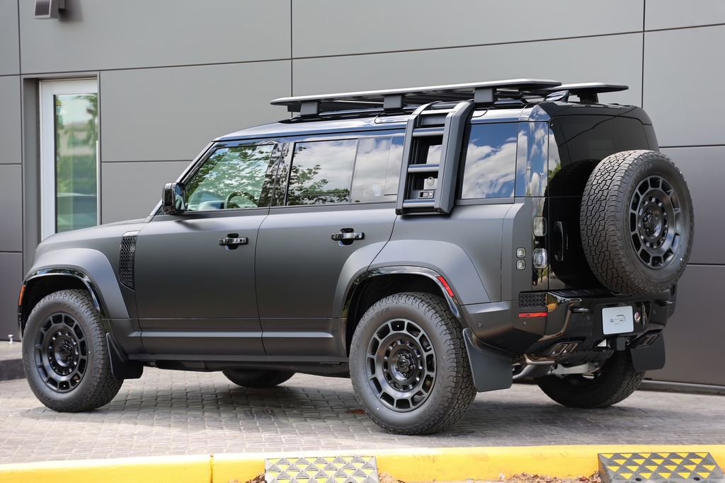 New 2026 Land Rover Defender 110 OCTA AWD/4WD image 14