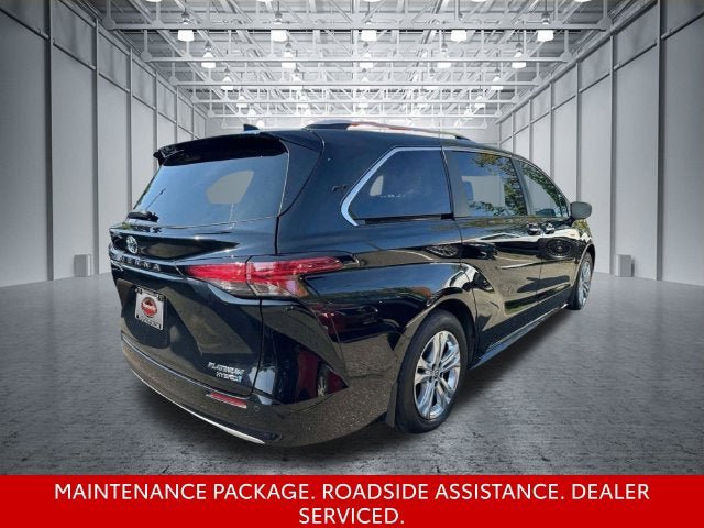 Used 2023 Toyota Sienna Platinum AWD/4WD image 4