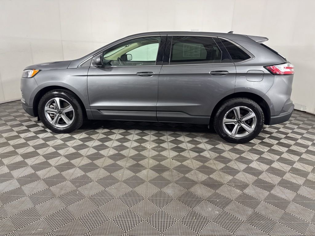 Used 2024 Ford Edge SEL w/ Convenience Package image 5