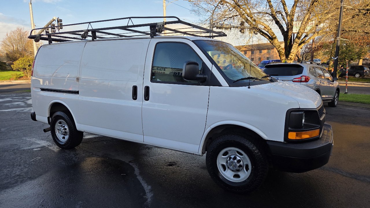 Used 2012 Chevrolet Express 3500 w/ Power Package image 6