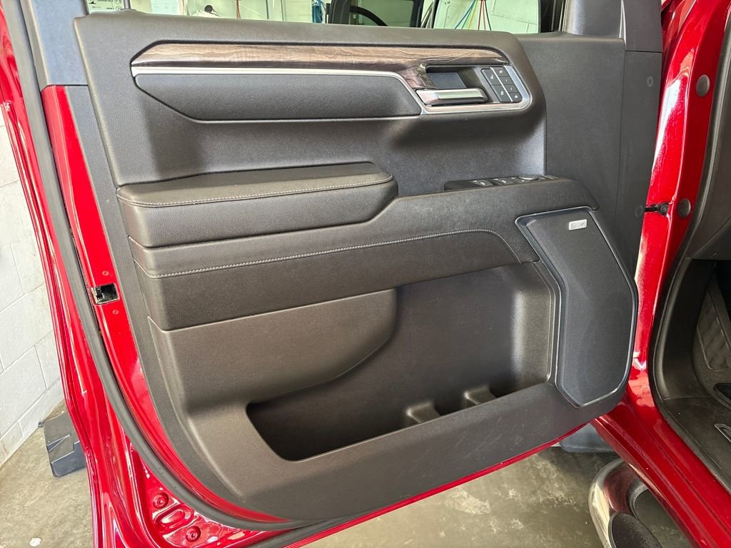 Used 2023 Chevrolet Silverado 1500 LTZ image 13