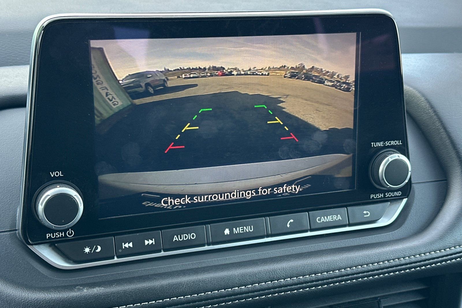 Used 2024 Nissan Rogue S image 26