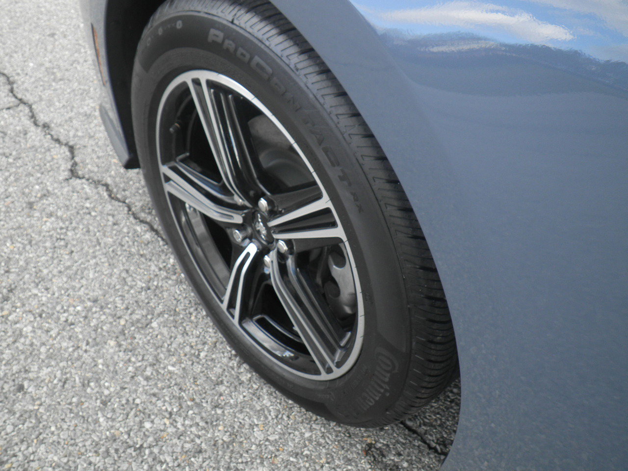 Used 2025 Ford Mustang Premium image 13