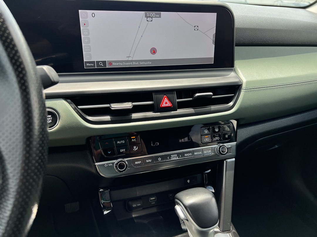 Used 2024 Kia Seltos SX w/ SX Sunroof Package AWD/4WD image 18