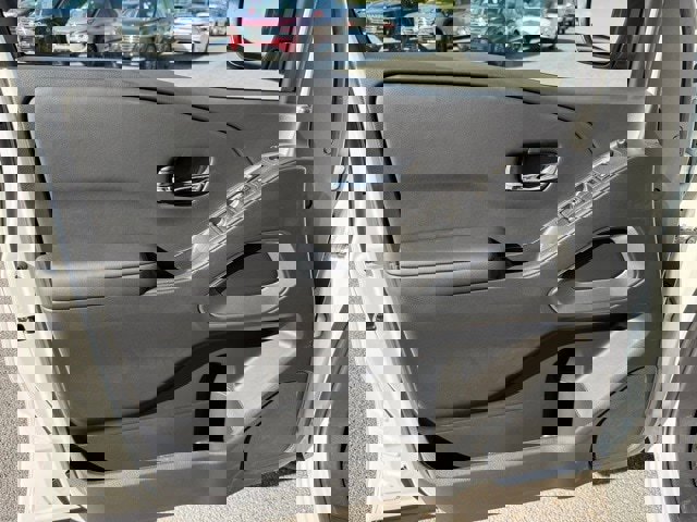 New 2026 Nissan Frontier SV w/ Tow Package image 10