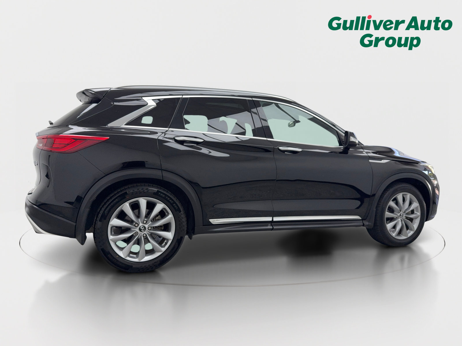 Used 2019 INFINITI QX50 Luxe w/ Navigation Package FWD image 9
