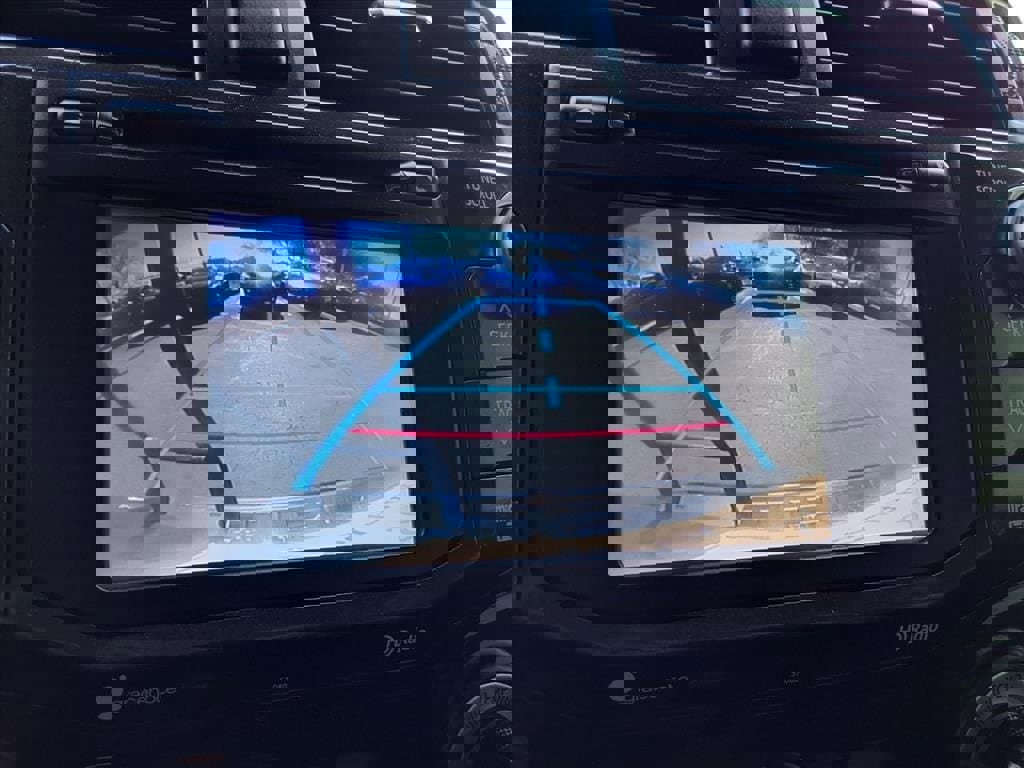 Used 2015 Toyota 4Runner image 3