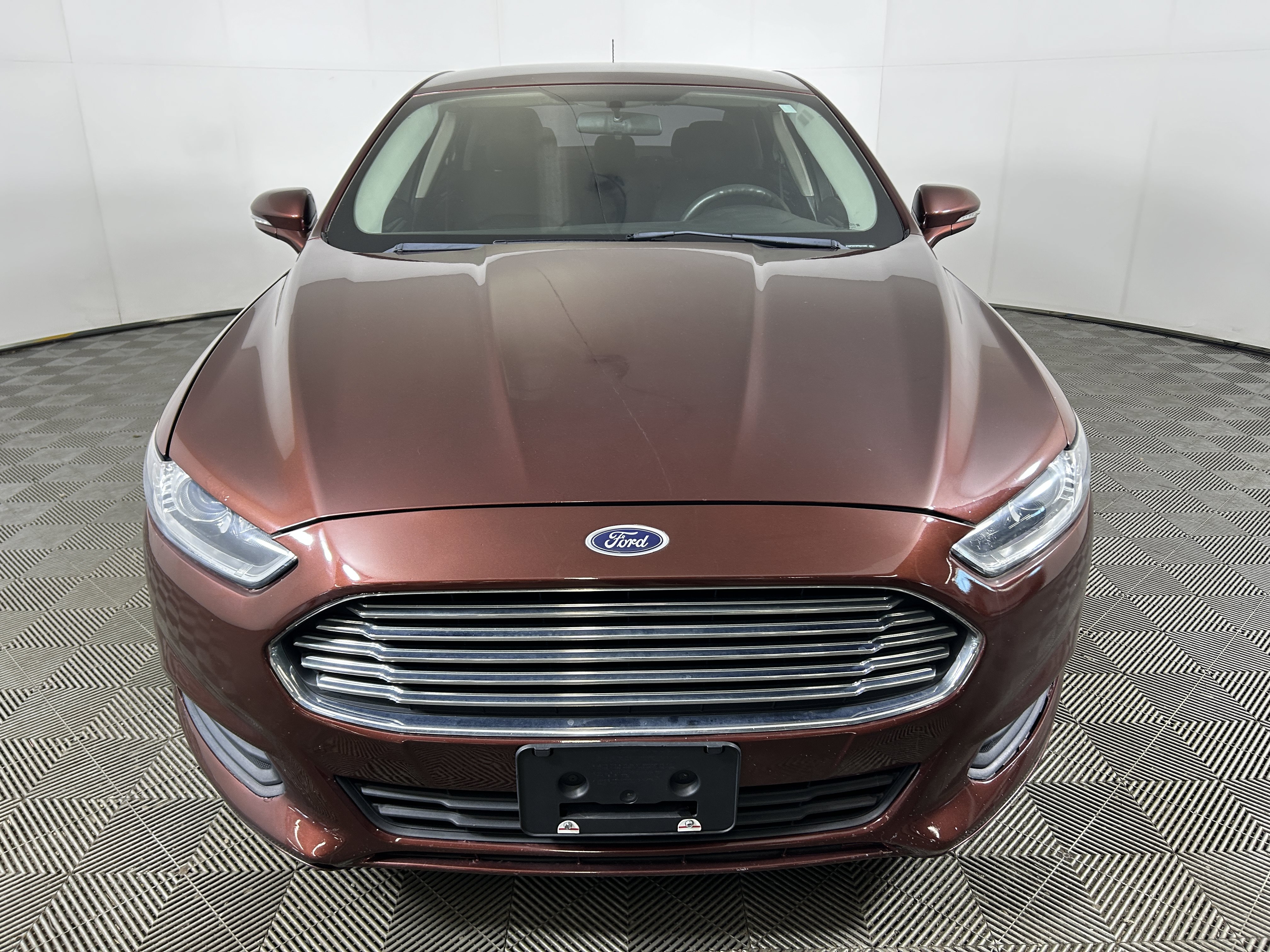 Used 2015 Ford Fusion SE FWD image 6