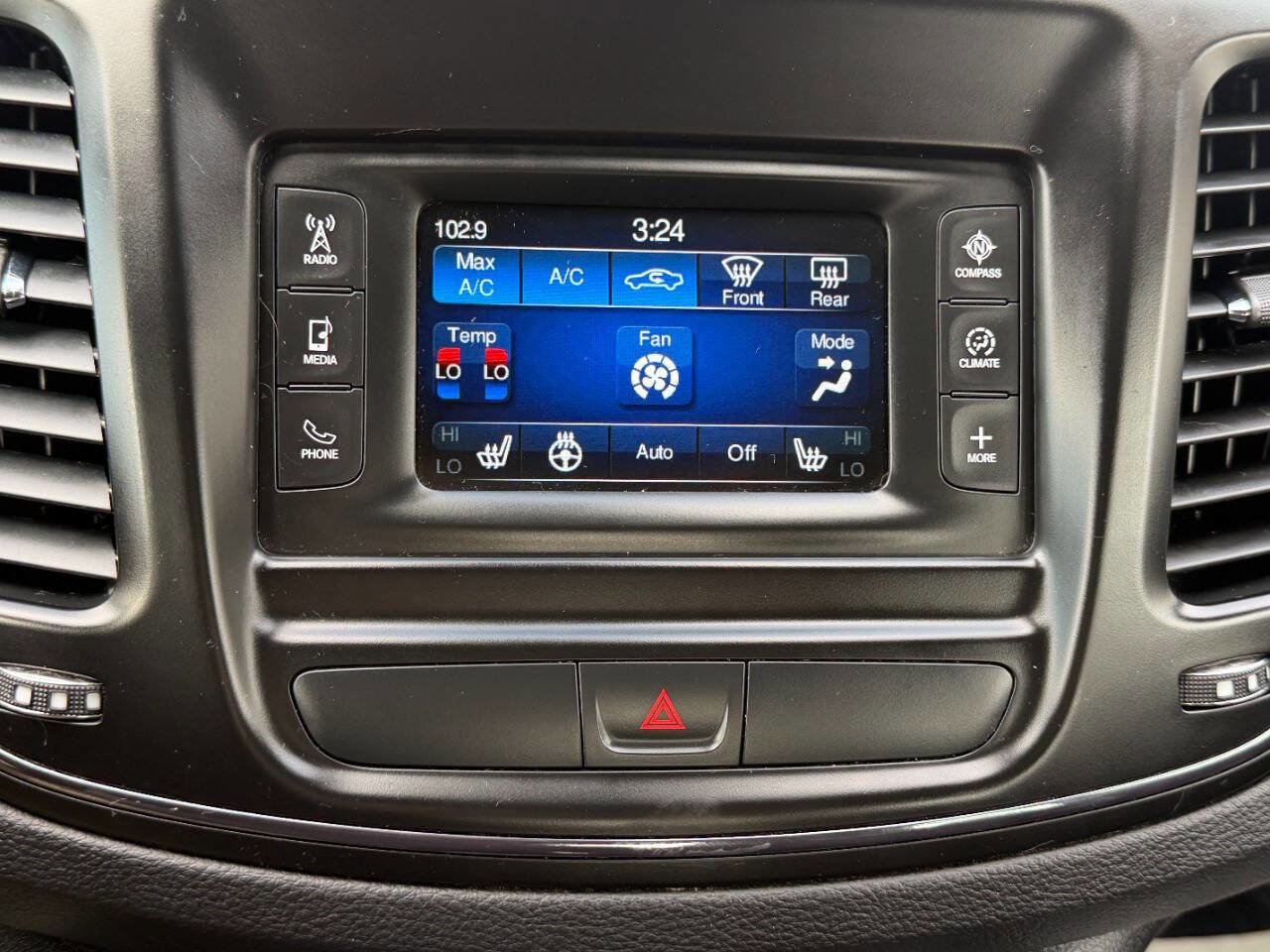 Used 2016 Chrysler 200 S w/ Comfort Group image 41