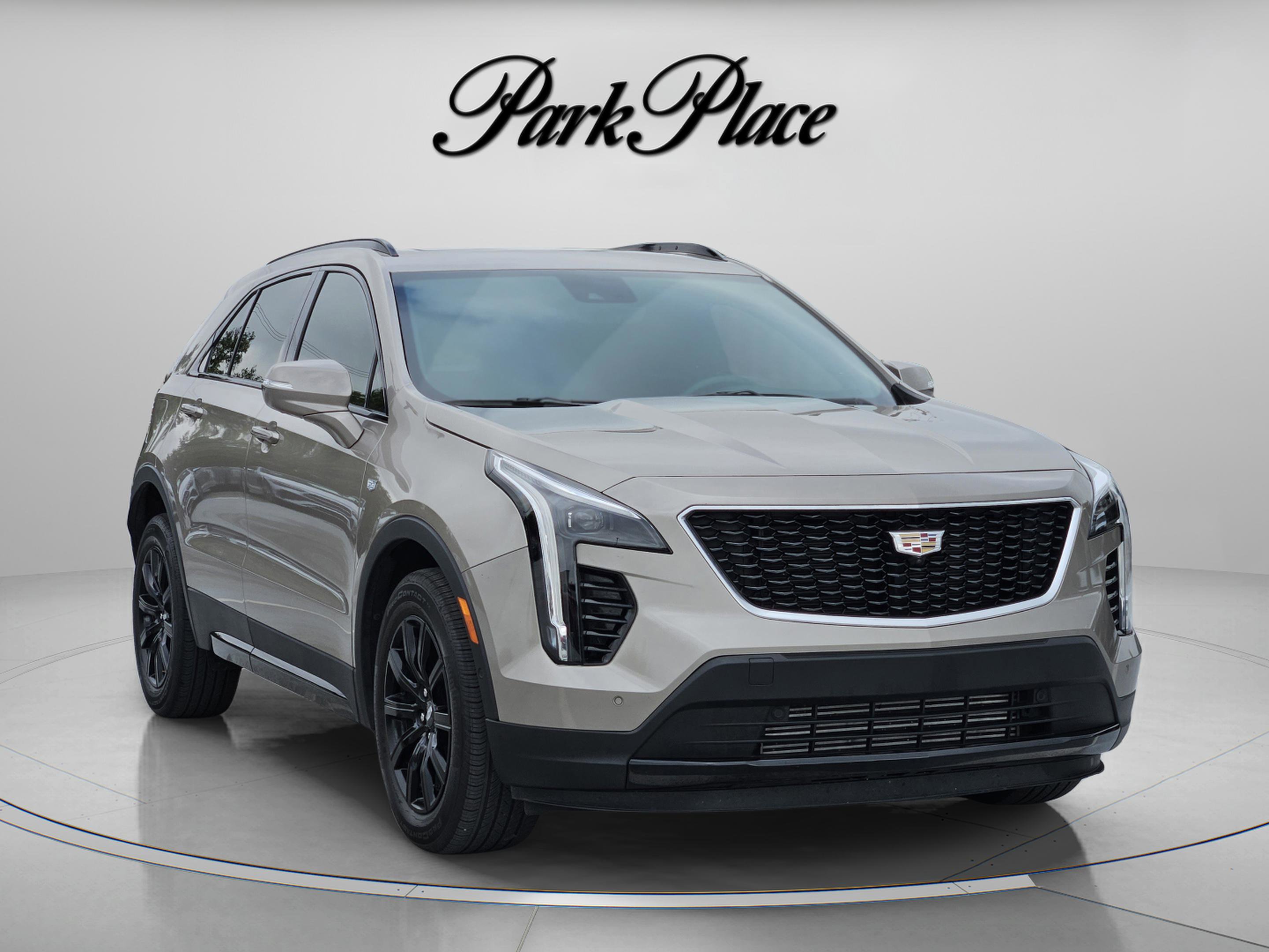Used 2022 Cadillac XT4 Sport w/ Enhanced Visibility Package FWD image 8