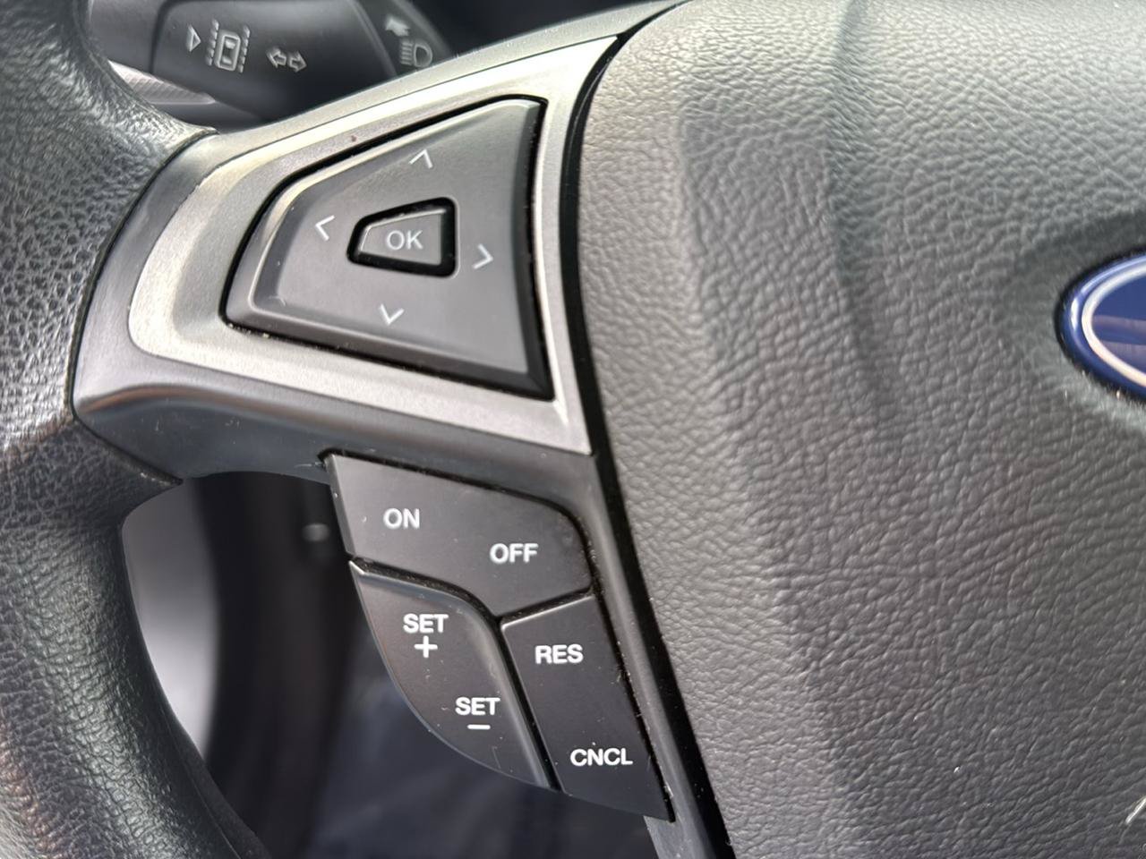 Used 2020 Ford Fusion SE FWD image 20