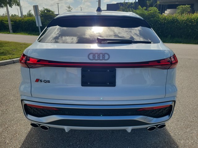 Certified 2025 Audi SQ5 Prestige AWD/4WD image 6