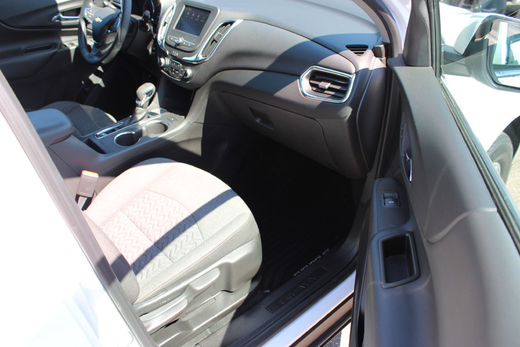 Certified 2024 Chevrolet Equinox LT FWD image 40