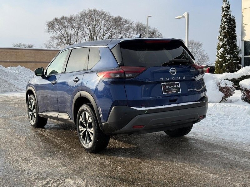 Used 2021 Nissan Rogue SV image 5