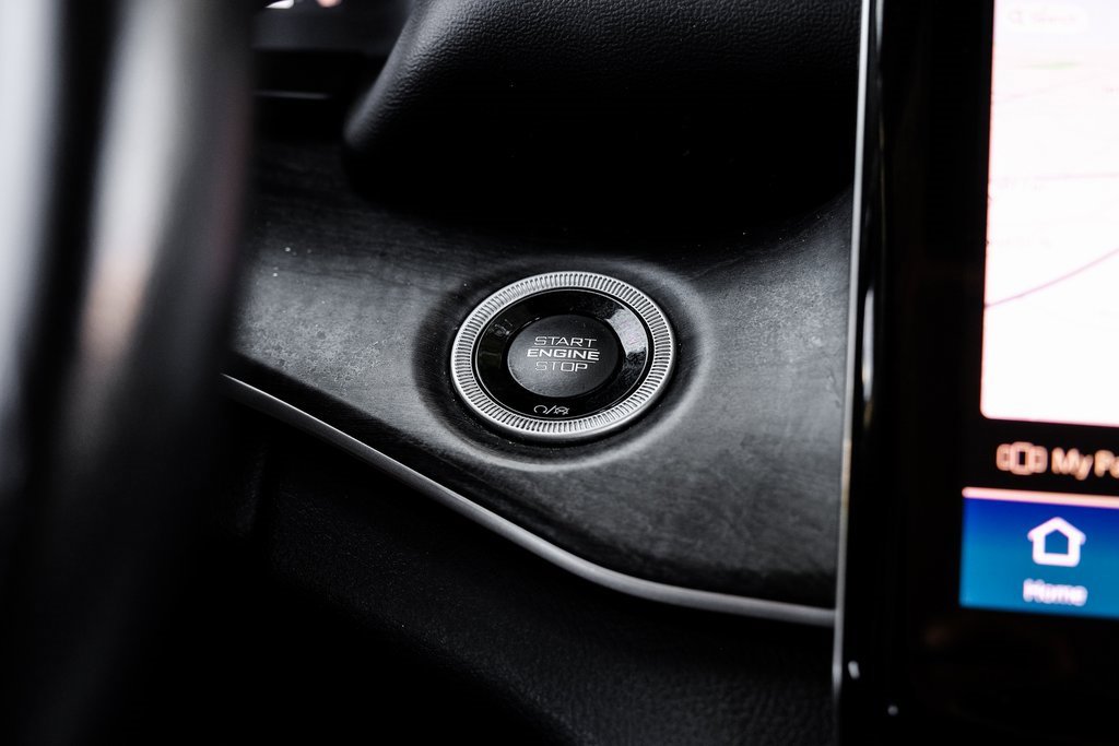 Used 2021 Jeep Grand Cherokee L Limited w/ Luxury Tech Group II image 30