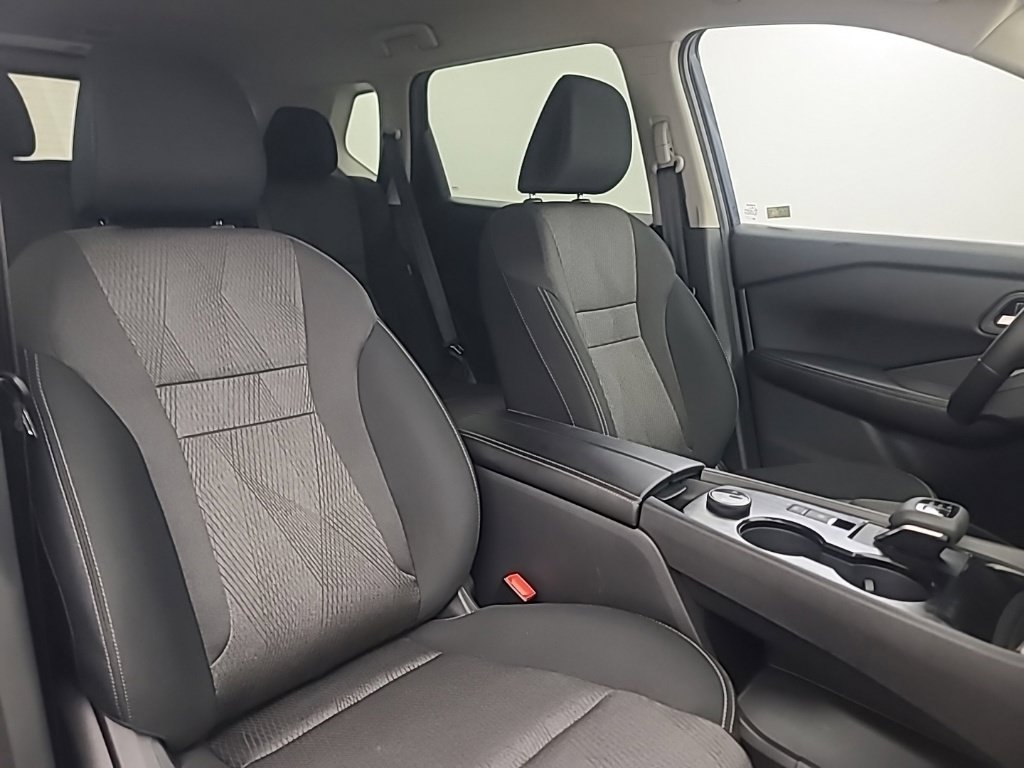 Used 2026 Nissan Rogue SV AWD/4WD image 15