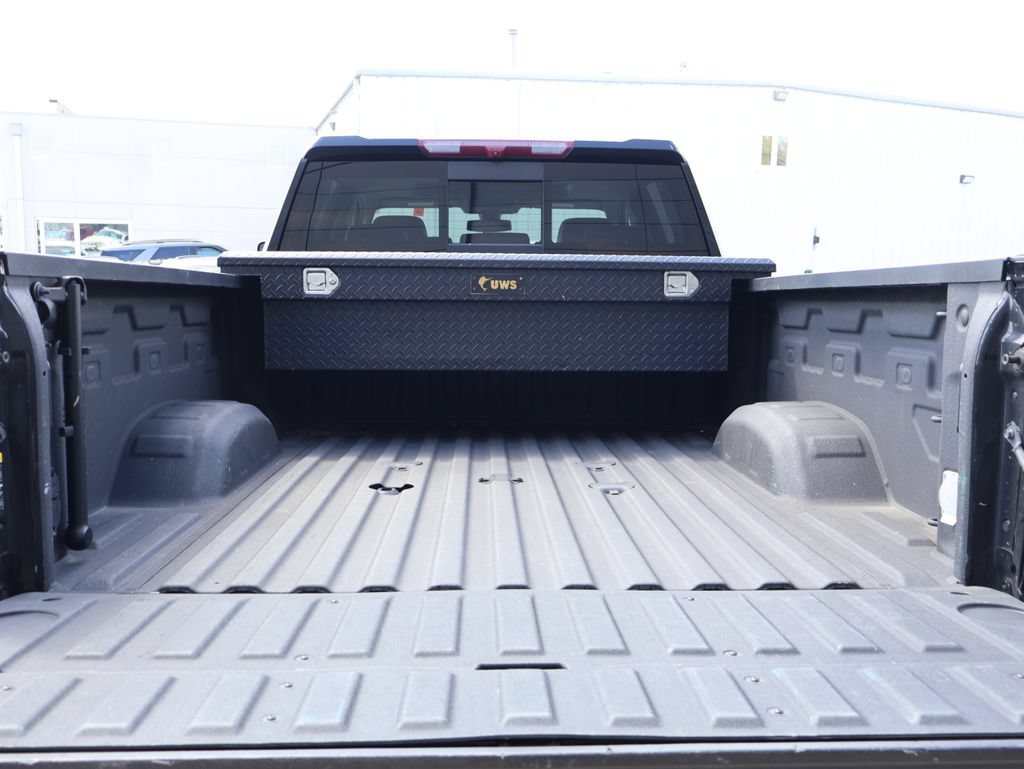 Used 2022 GMC Sierra 3500 Denali AWD/4WD image 13