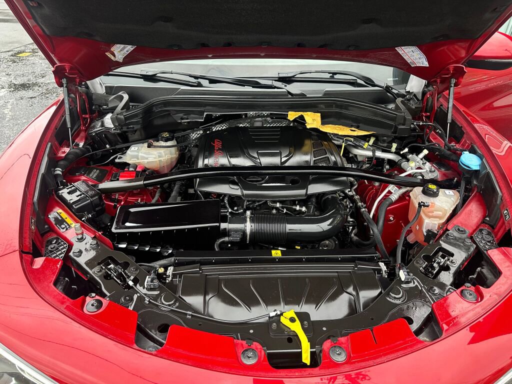 Used 2019 Alfa Romeo Stelvio Ti Lusso w/ Quick Order Package 22X Lusso image 25