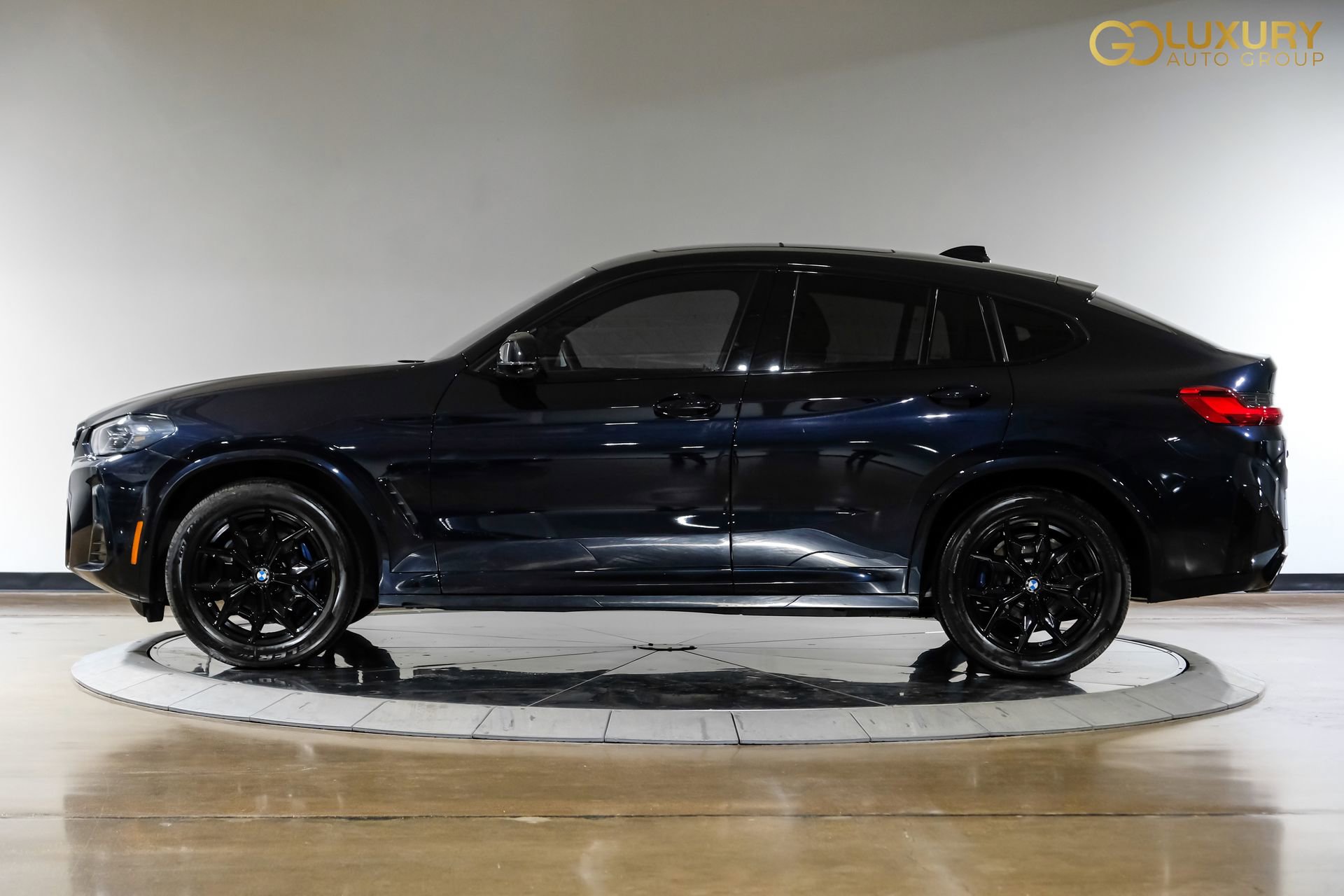 Used 2024 BMW X4 M40i image 13