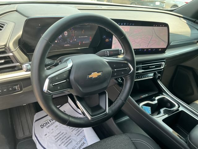 Used 2025 Chevrolet Traverse LT AWD/4WD image 16