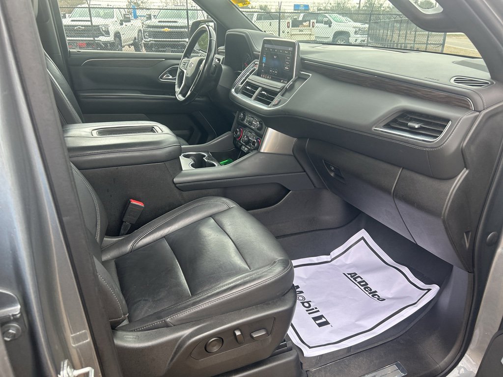 Used 2021 Chevrolet Tahoe Z71 w/ Z71 Signature Package image 16