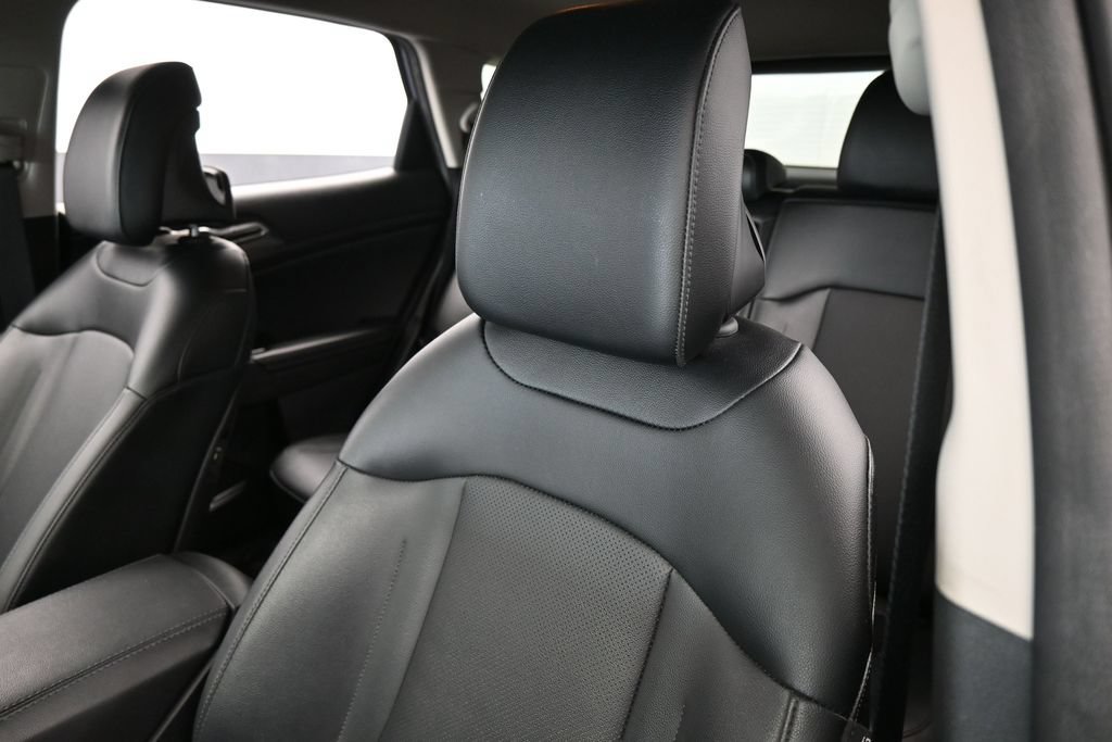 Used 2023 Kia Sportage EX FWD image 17