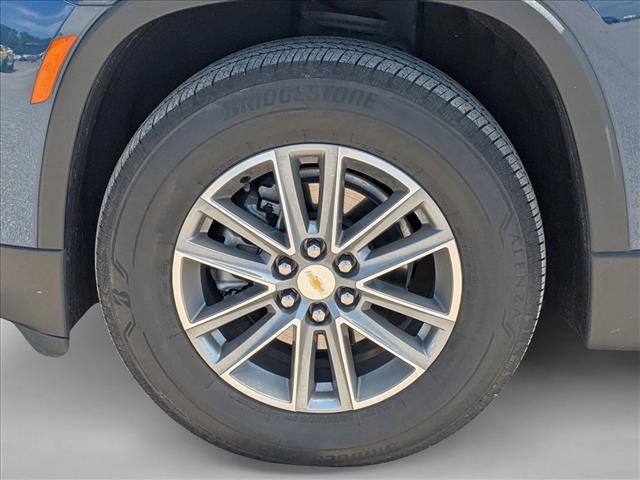 Used 2023 Chevrolet Traverse LT image 10