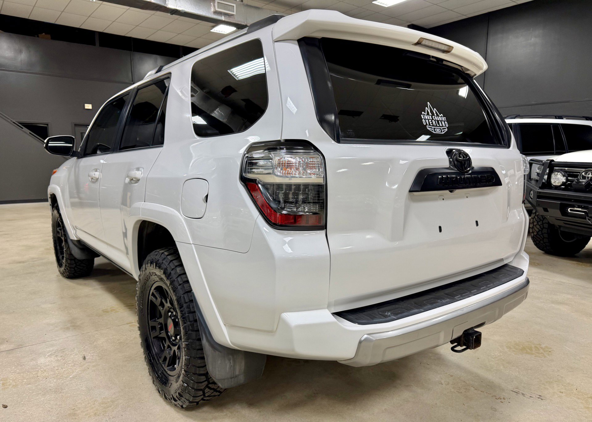 Used 2016 Toyota 4Runner Trail Premium AWD/4WD image 10