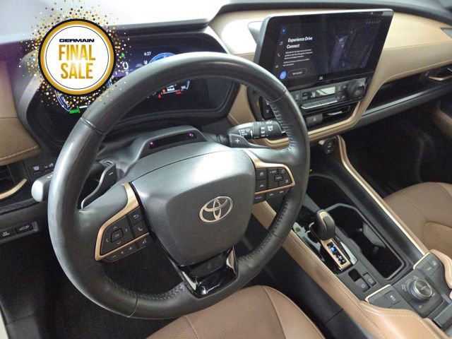 Used 2024 Toyota Grand Highlander AWD Hybrid image 14