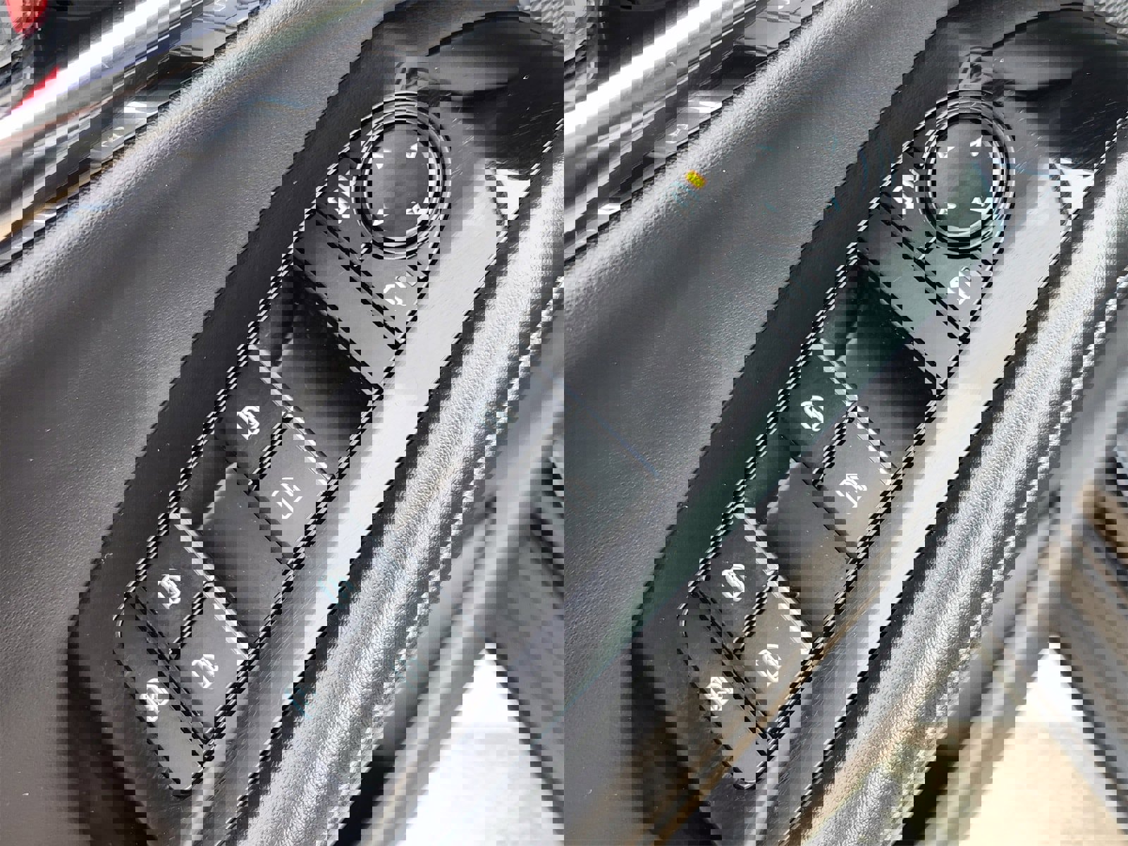 Used 2025 MAZDA CX-30 AWD 2.5 S w/ Preferred Package image 31