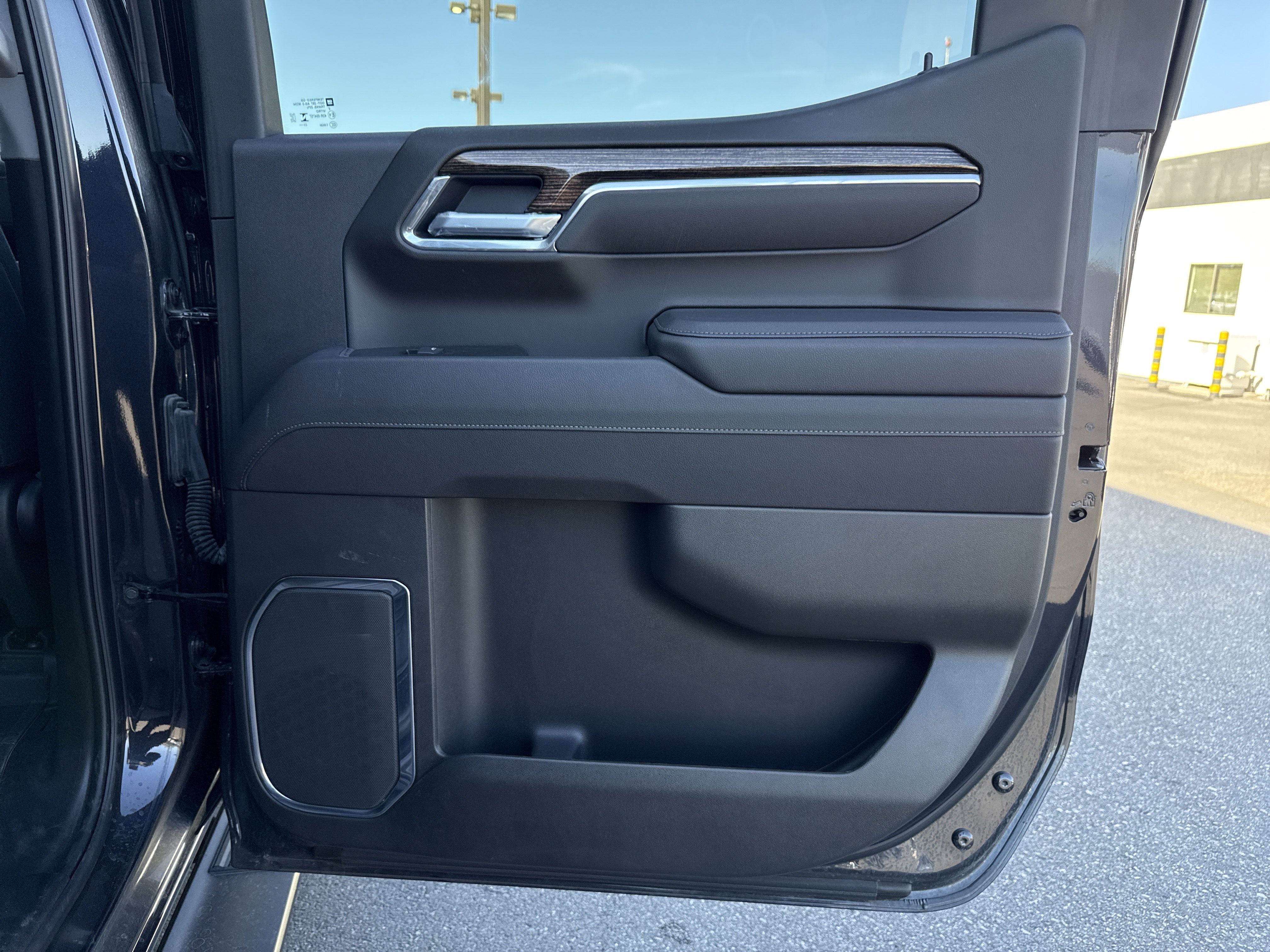 Used 2025 GMC Sierra 1500 Elevation image 48