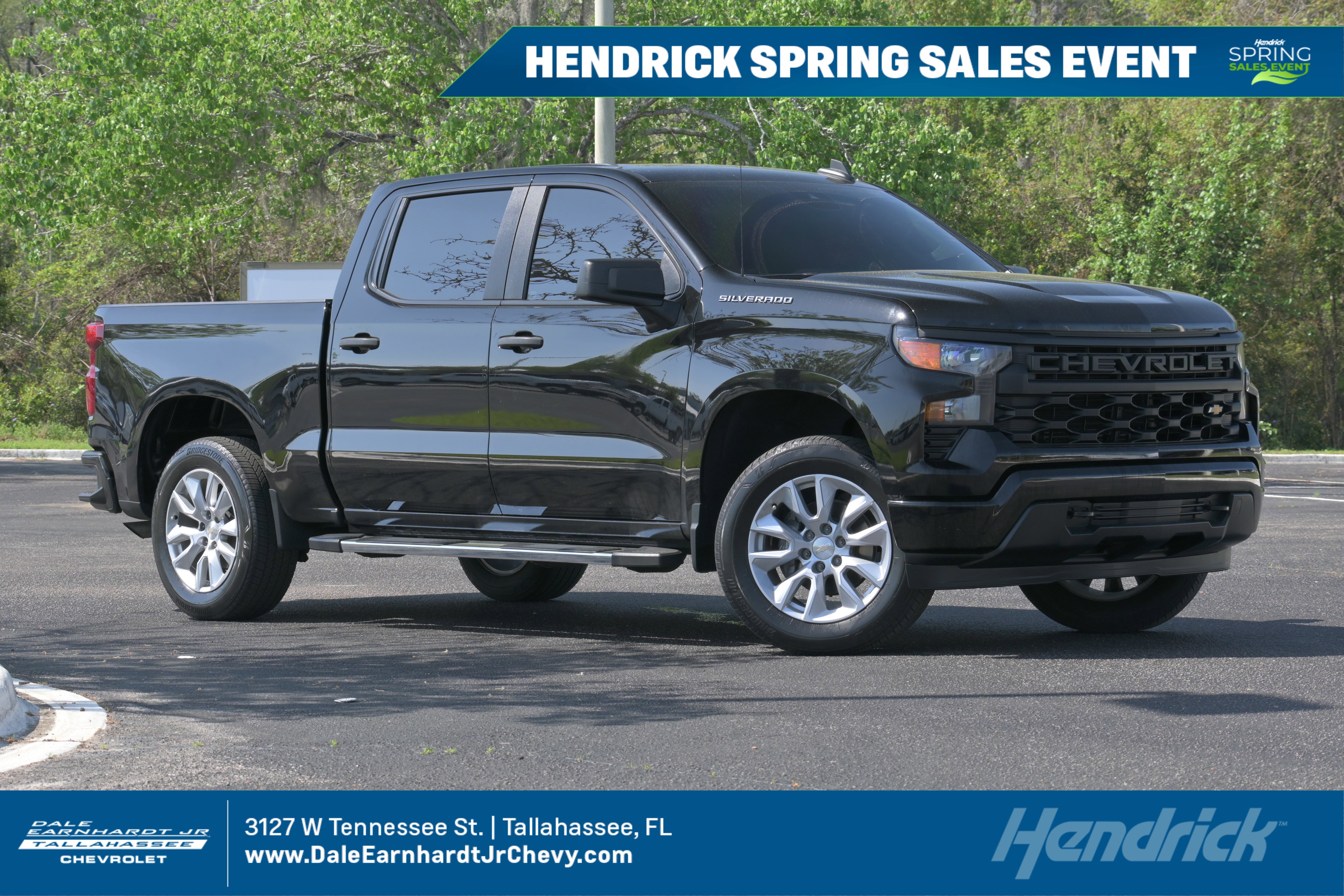 Used 2023 Chevrolet Silverado 1500 Custom image 1