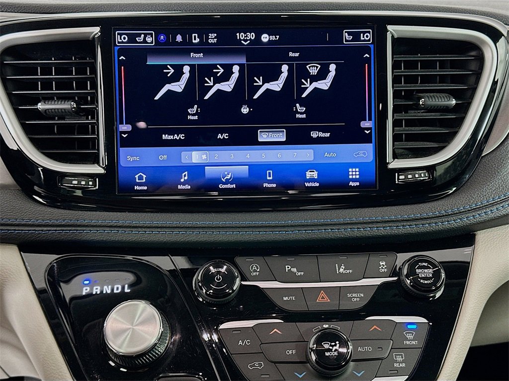 Used 2021 Chrysler Pacifica Touring w/ Cold Weather Group image 15