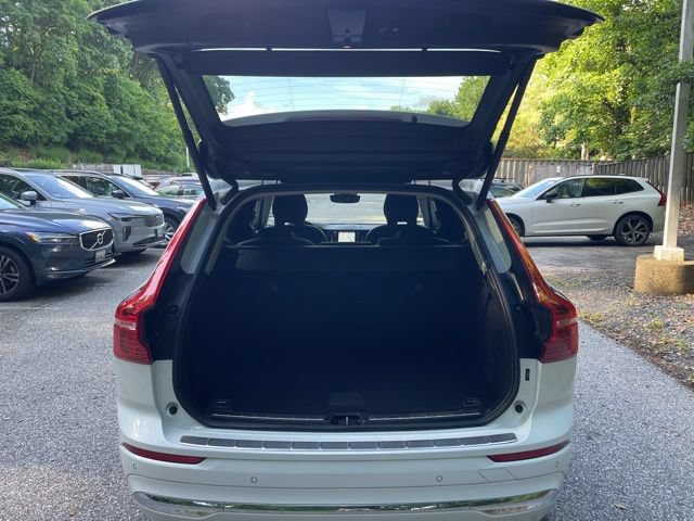 Certified 2023 Volvo XC60 B5 Plus w/ Climate Package AWD/4WD image 16