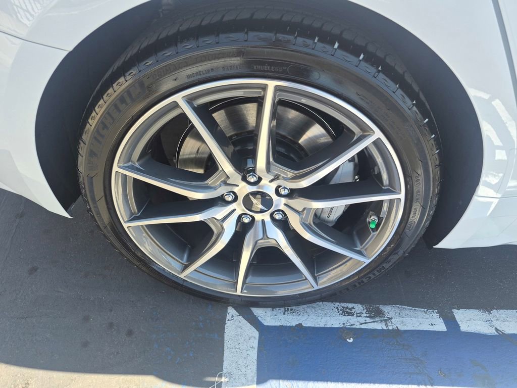 Used 2026 Genesis G70 2.5T image 14