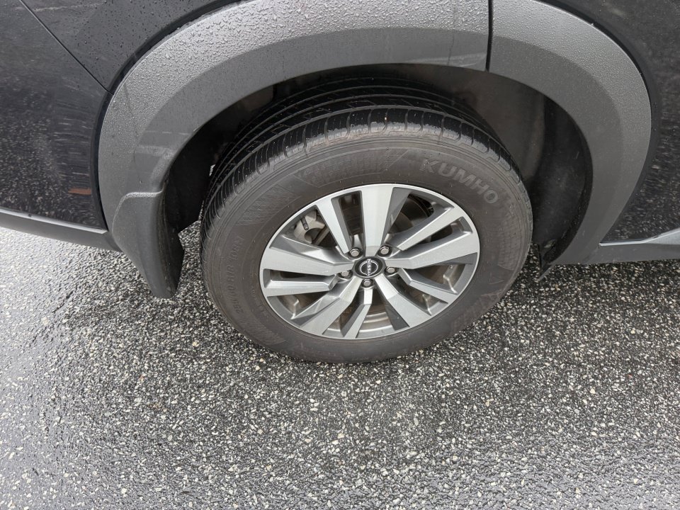 Used 2025 Nissan Pathfinder SL w/ Cargo Package FWD image 23